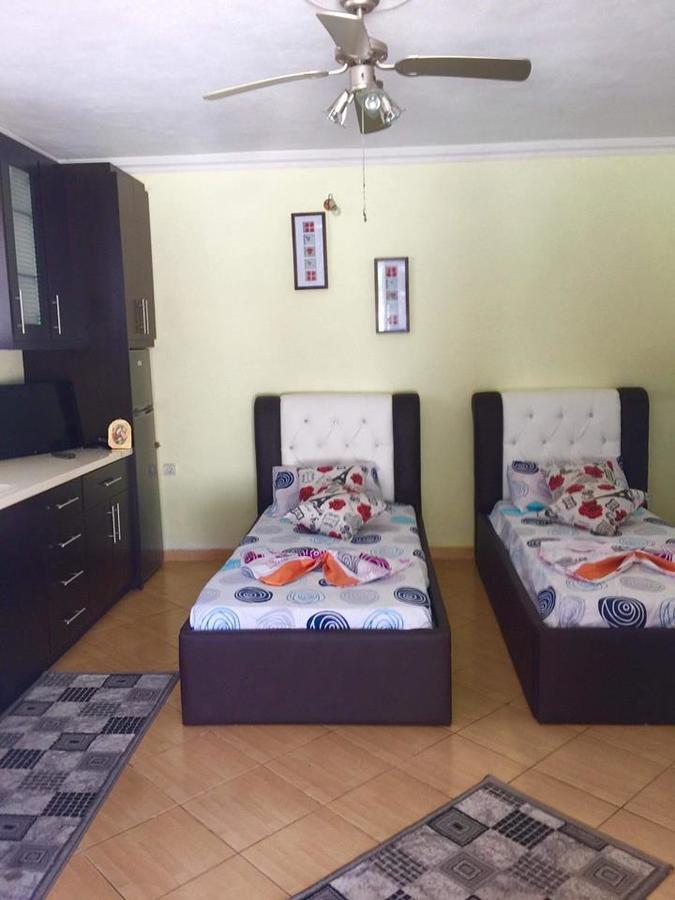 Vieri * Lukovë
