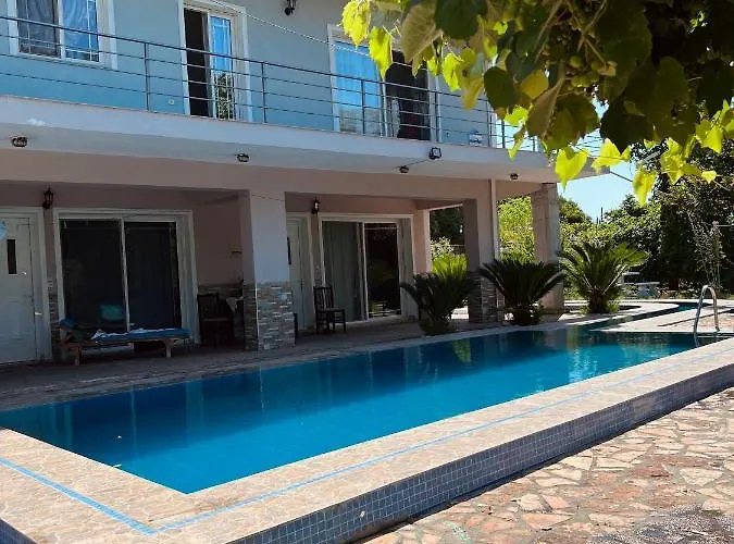Vieri Apartments